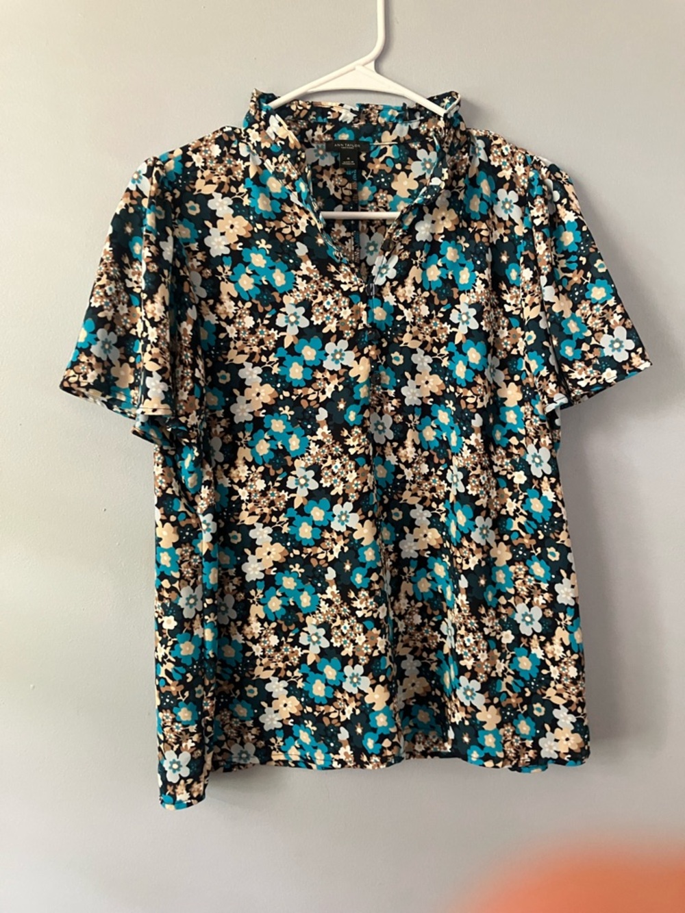 Ann Taylor Floral Short-Sleeve Button Blouse - Teal, Cream & Black